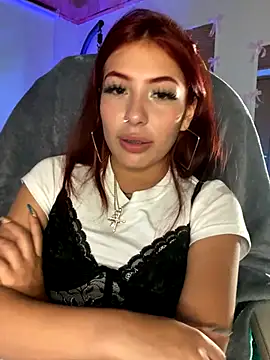 Snapshot of Sara_pink18 chatting on October 25, 3:58 am Sara pink18 online show from October 25, 3:58 am