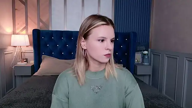 KiaraRolls online show from November 11, 10:34 am