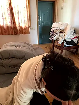 xiiuuff18 online show from January 11, 7:35 am