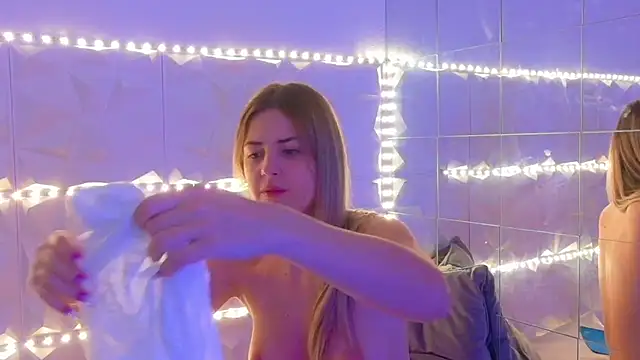 Aishha  online show from November 13, 6:12 am