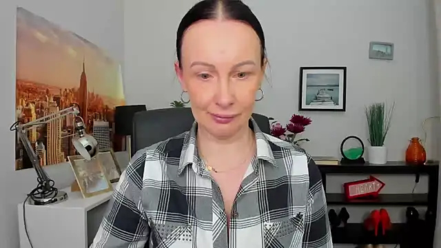 Velvet Jasmine online show from October 7, 5:34 am