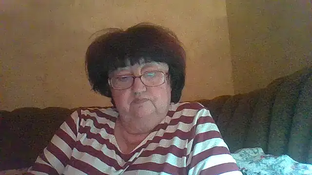 Snapshot of MilaSky5303 chatting on September 22, 4:27 pm MilaSky5303 online show from September 22, 4:27 pm