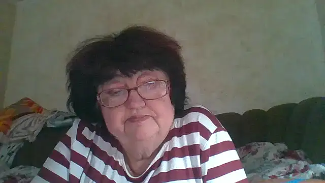 Snapshot of MilaSky5303 chatting on October 17, 12:08 pm MilaSky5303 online show from October 17, 12:08 pm