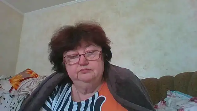 Snapshot of MilaSky5303 chatting on October 15, 11:57 am MilaSky5303 online show from October 15, 11:57 am