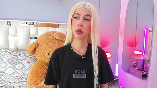 Snapshot of Darlyn_tenderhot__ chatting on October 13, 11:02 am Darlyn tenderhot online show from October 13, 11:02 am