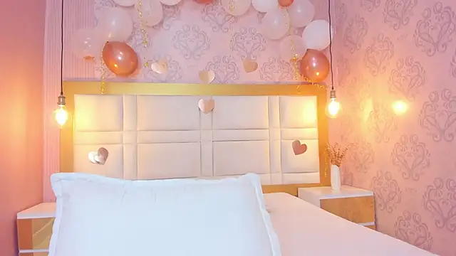 Briana 24 online show from November 2, 9:18 pm