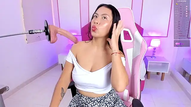 amanda noiir online show from September 30, 12:22 pm