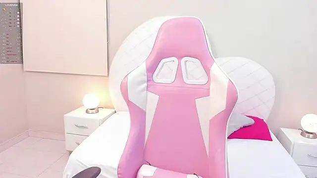 amanda noiir online show from October 11, 3:33 am