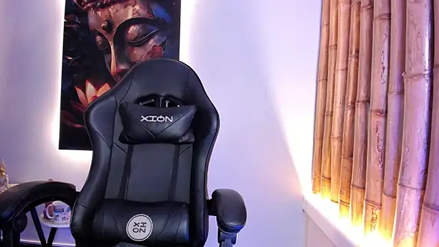 Snapshot of charlotte_mitchell_ chatting on October 20, 7:17 pm charlotte mitchell  online show from October 20, 7:17 pm