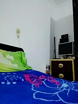 Snapshot of Banouti_23 chatting on September 21, 4:27 pm Banouti 23 online show from September 21, 4:27 pm