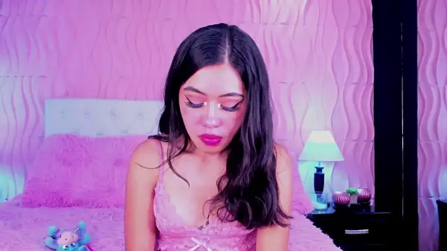 Dulceemia  online show from September 24, 8:08 pm