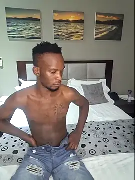 RAWFREAKYVERSE online show from February 3, 7:07 pm