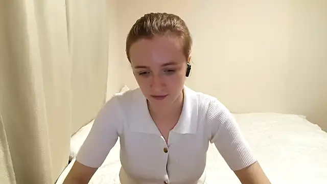 LutealTwinkie online show from September 18, 4:38 pm