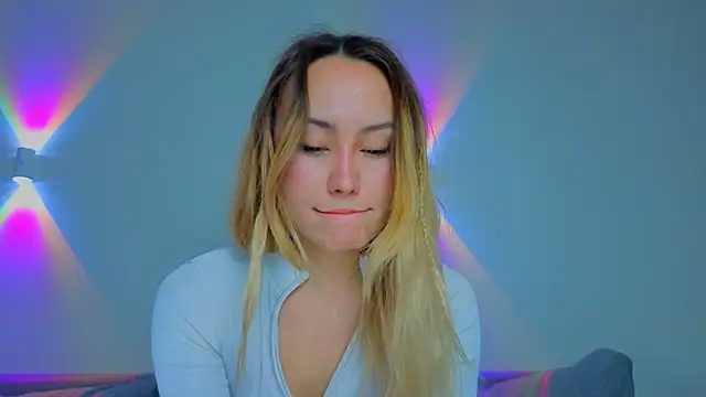 baobei03 online show from April 5, 5:06 am