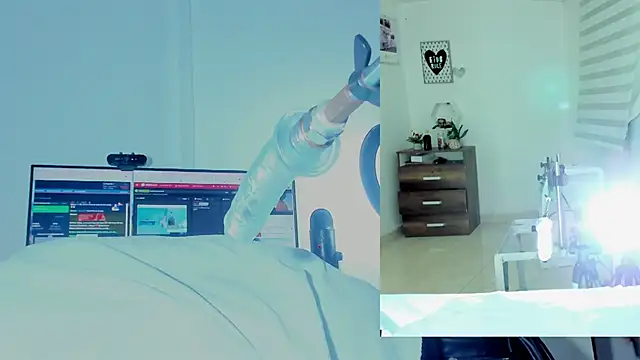 Rosy Emely online show from January 12, 9:47 am