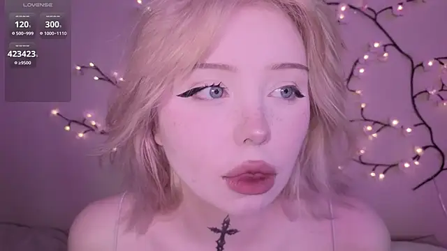 RileyVice online show from April 18, 10:40 am