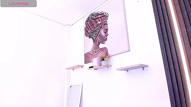 Snapshot of Gabrielaa_Miller_ chatting on October 24, 8:05 pm Gabrielaa Miller online show from October 24, 8:05 pm