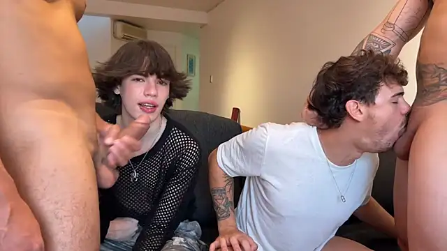 lenruy online show from April 2, 9:56 pm