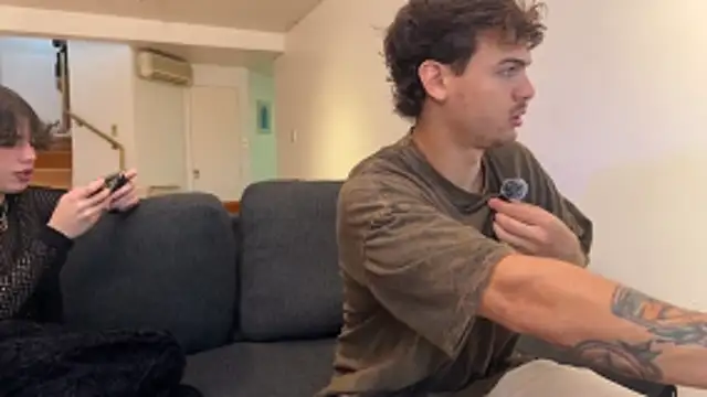 lenruy online show from March 26, 9:49 pm