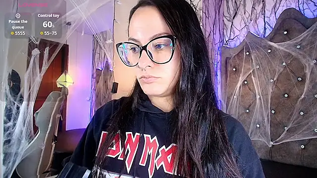 Snapshot of Zami_Escobar_of chatting on October 27, 5:19 pm Zami Escobar of online show from October 27, 5:19 pm