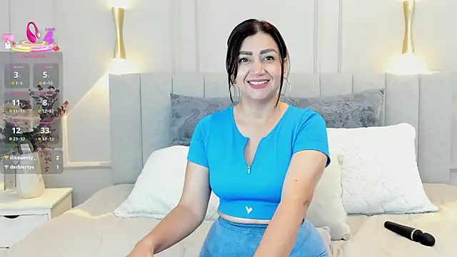 Snapshot of victoria_bourne chatting on October 2, 7:41 pm victoria bourne online show from October 2, 7:41 pm