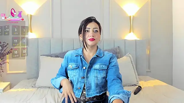 Snapshot of victoria_bourne chatting on September 19, 7:35 pm victoria bourne online show from September 19, 7:35 pm