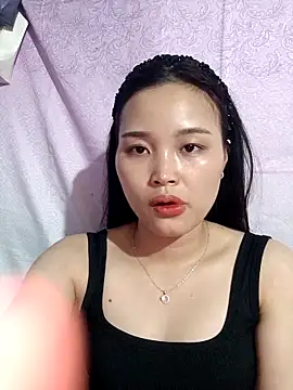 Snapshot of Lili_lovely chatting on October 26, 8:21 am Lili lovely online show from October 26, 8:21 am