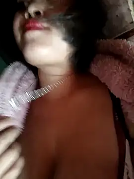 maycuc123 online show from November 5, 1:11 am