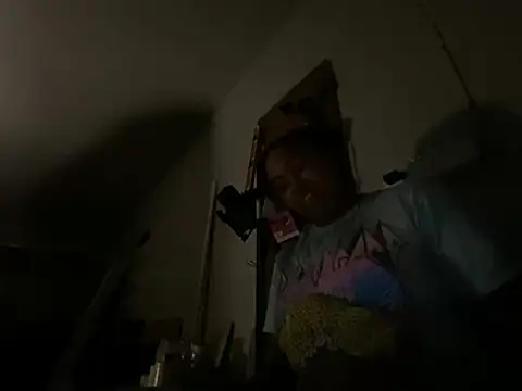 Snapshot of princesslivv chatting on October 18, 3:42 am princesslivv online show from October 18, 3:42 am