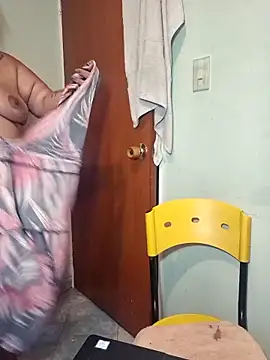 curvy diva  online show from April 16, 9:36 pm