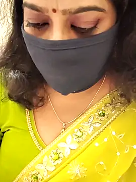 Snapshot of saritha29 chatting on October 7, 6:23 pm saritha29 online show from October 7, 6:23 pm