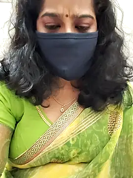 Snapshot of saritha29 chatting on October 4, 6:01 pm saritha29 online show from October 4, 6:01 pm