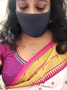 Snapshot of saritha29 chatting on October 13, 7:05 pm saritha29 online show from October 13, 7:05 pm