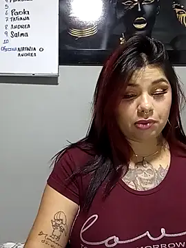 Snapshot of snow_belle chatting on October 2, 11:32 pm snow belle online show from October 2, 11:32 pm