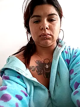 Snapshot of snow_belle chatting on October 25, 8:48 pm snow belle online show from October 25, 8:48 pm