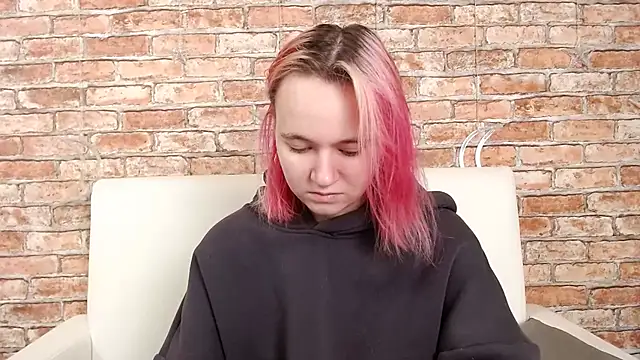 Ericha Stone online show from November 16, 3:08 am