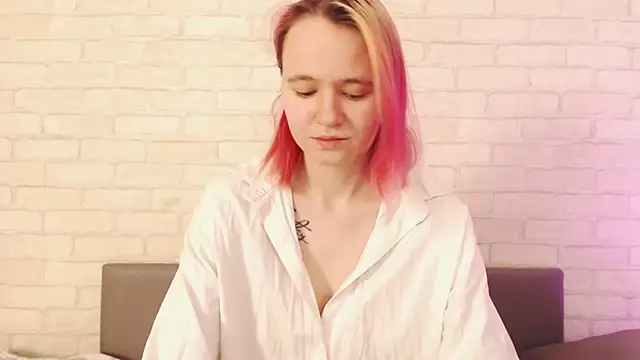 Ericha Stone online show from November 27, 1:52 am