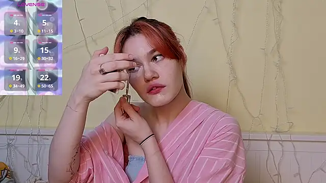 MauraSpurrier online show from October 5, 7:41 pm