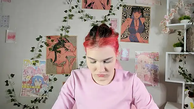 MauraSpurrier online show from October 12, 7:27 pm