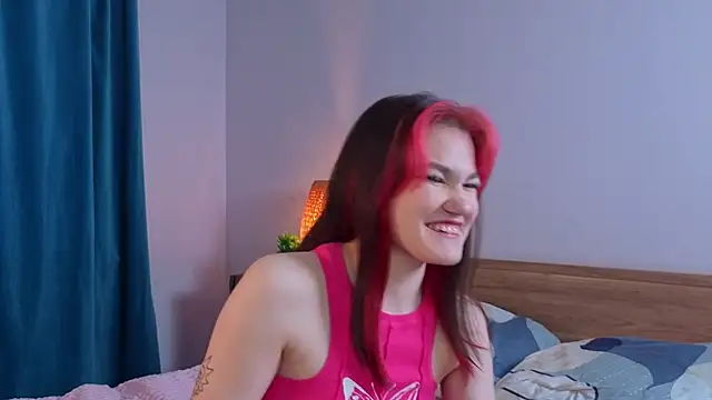 MauraSpurrier online show from October 24, 7:10 pm