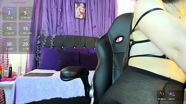 Moon Play online show from September 12, 3:52 pm