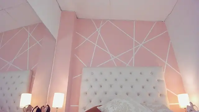 Snapshot of Viictoriia_Lopez chatting on September 16, 12:02 pm Viictoriia Lopez online show from September 16, 12:02 pm