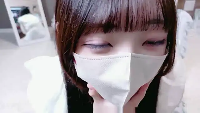 Snapshot of Mashiro-chan chatting on October 12, 7:55 am Mashiro-chan online show from October 12, 7:55 am