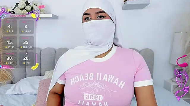 Snapshot of Kadira_ chatting on October 1, 11:59 am Kadira online show from October 1, 11:59 am