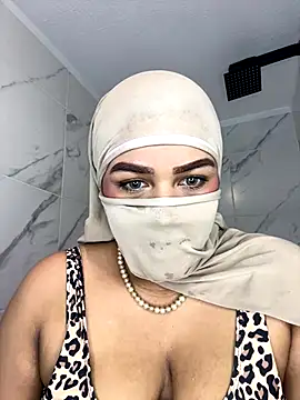 Snapshot of Kadira_ chatting on October 22, 12:10 pm Kadira online show from October 22, 12:10 pm