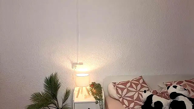 lillypanda online show from September 29, 7:08 pm