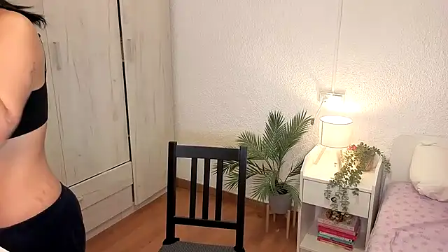 lillypanda online show from October 23, 7:09 pm