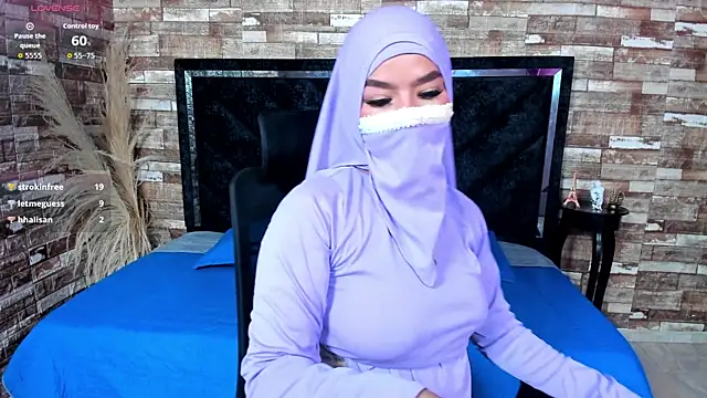 Snapshot of Amal_Bakir chatting on October 24, 2:07 am Amal Bakir online show from October 24, 2:07 am