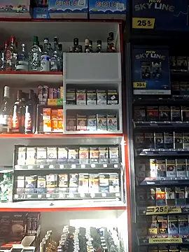 Snapshot of Fluturas2 chatting on October 15, 1:46 pm Fluturas2 online show from October 15, 1:46 pm