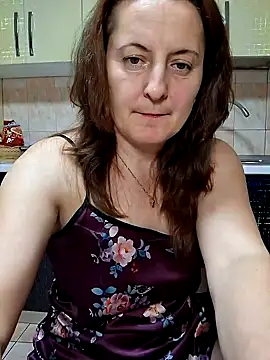 Fluturas2 online show from November 18, 10:22 pm